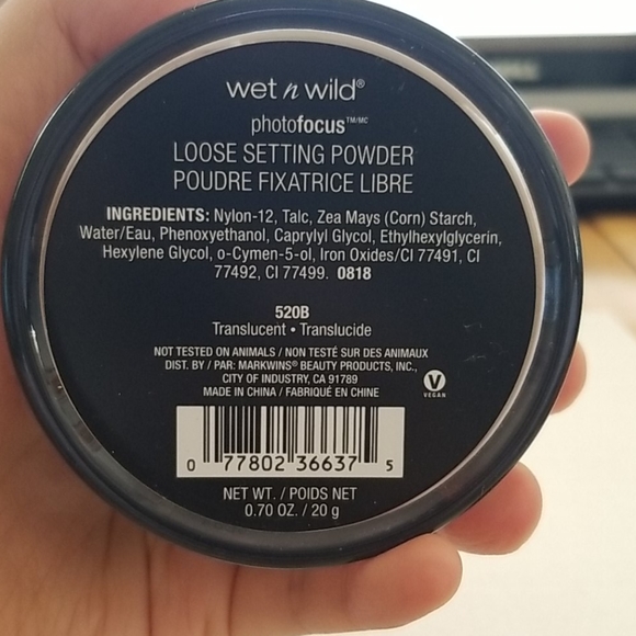 Wet n Wild Photofocus Translucent Setting Powder - Picture 2 of 4
